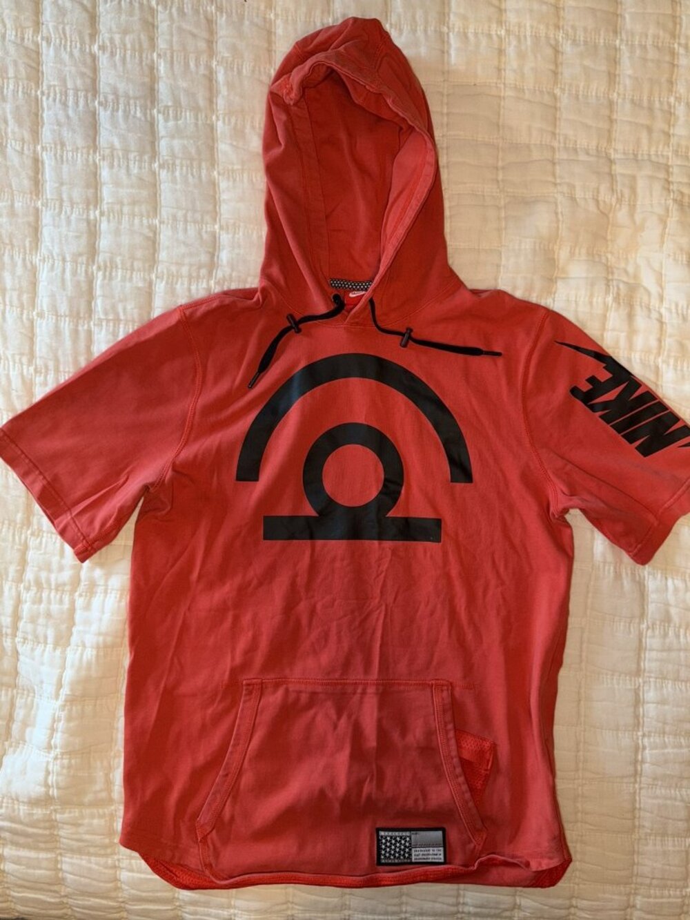Nike Air Short Sleeve Hoodie Medium Red Black Graphic Pullover Kangaroo Pocket